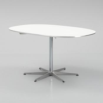 An Arne Jacobsen table for Fritz Hansen, Signed with label and dated 1985.