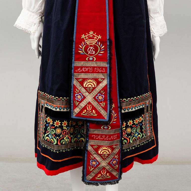 A traditional Swedish dress from Värend.