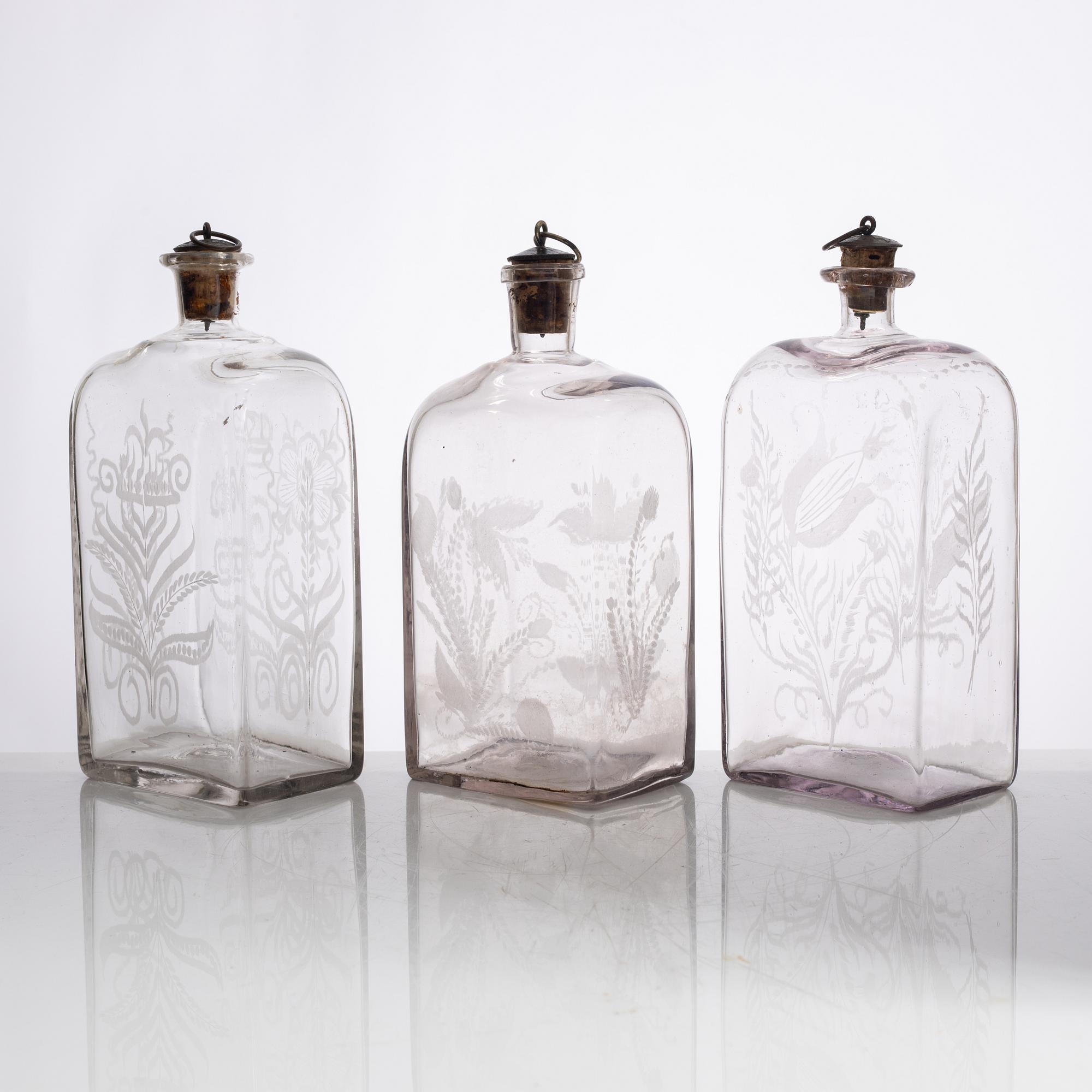 A flask box, first half of the 19th Century.