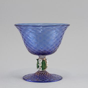 SKÅL PÅ FOT, glas, Murano, Italien, 1900-talets andra hälft.