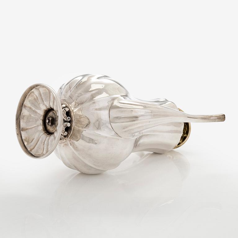 A parcel-gilt coffee pot, maker's mark of Johan Gustaf Ettinger, Vyborg 1861.