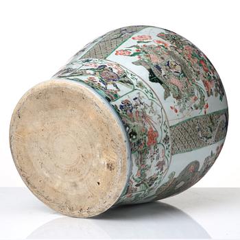Prakturna, porslin. Qingdynastin, Kangxi (1662-1722).