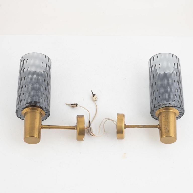 A pair of wall lights, second half of the 20th Century.