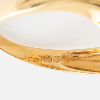 Ring, 18K guld med briljantslipade diamanter, rubiner, smaragd och safir.