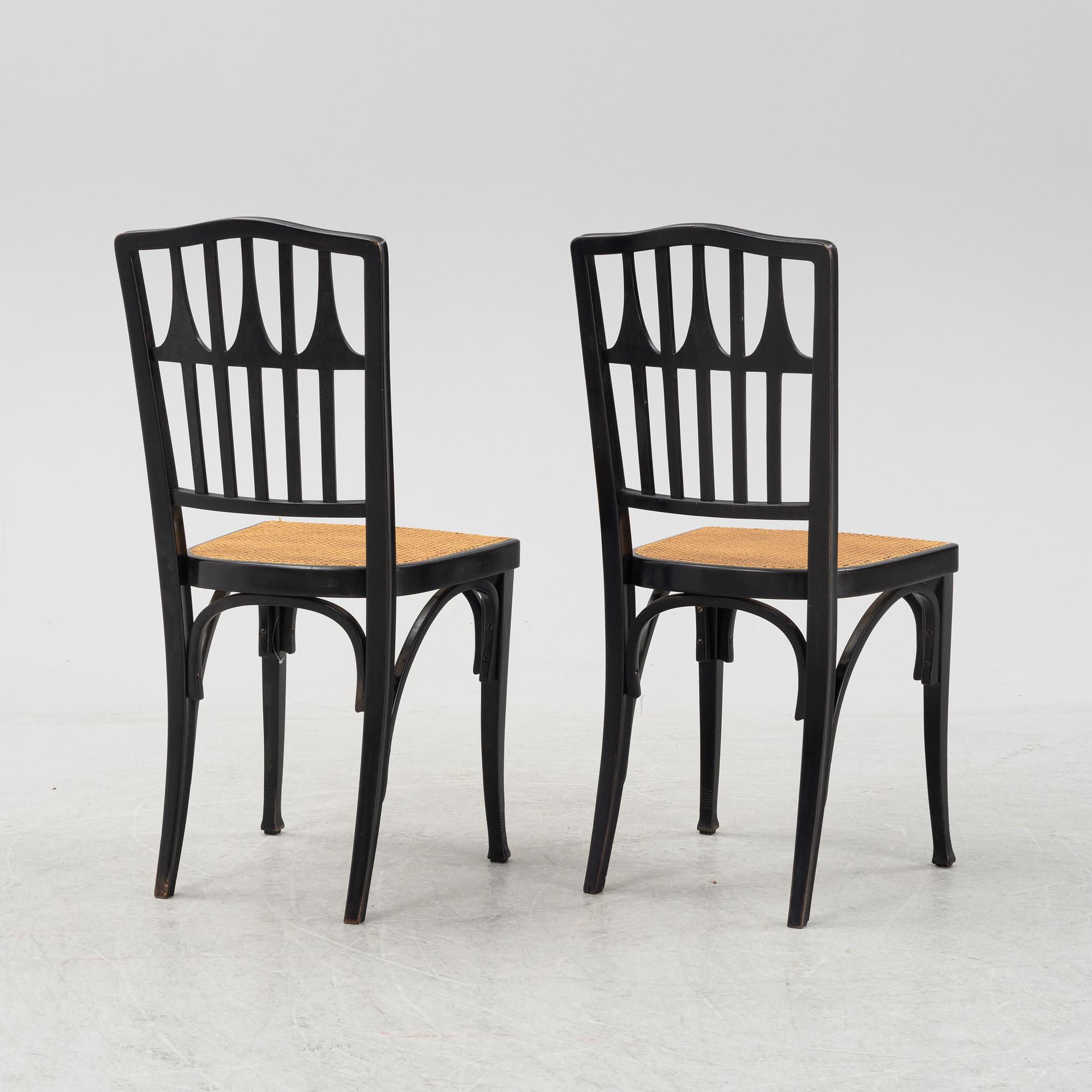 Stolar ett par samt bord, Jugend, Gustav Siegel för J & J Khon, Österrike, omkring år 1900.