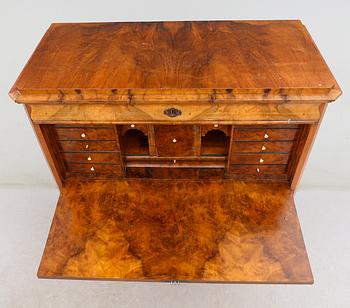 CHIFFONJÉ, 1800-talets andra hälft.