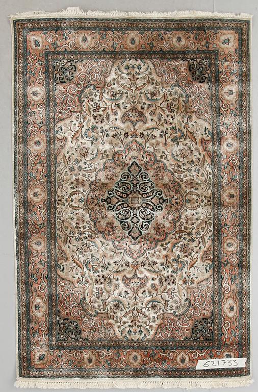 MATTA, orientalisk. Ca 192 x 122 cm.