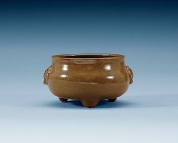 1793. A teadust tripod censer, Qing dynasty, Qianlong (1736-95).