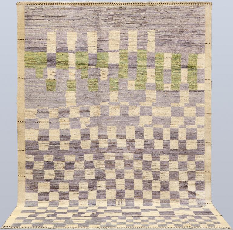 A rug, Morocco design, approx. 291 x 213 cm.