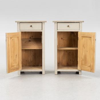 Sängbord, ett par, 1900-tal.