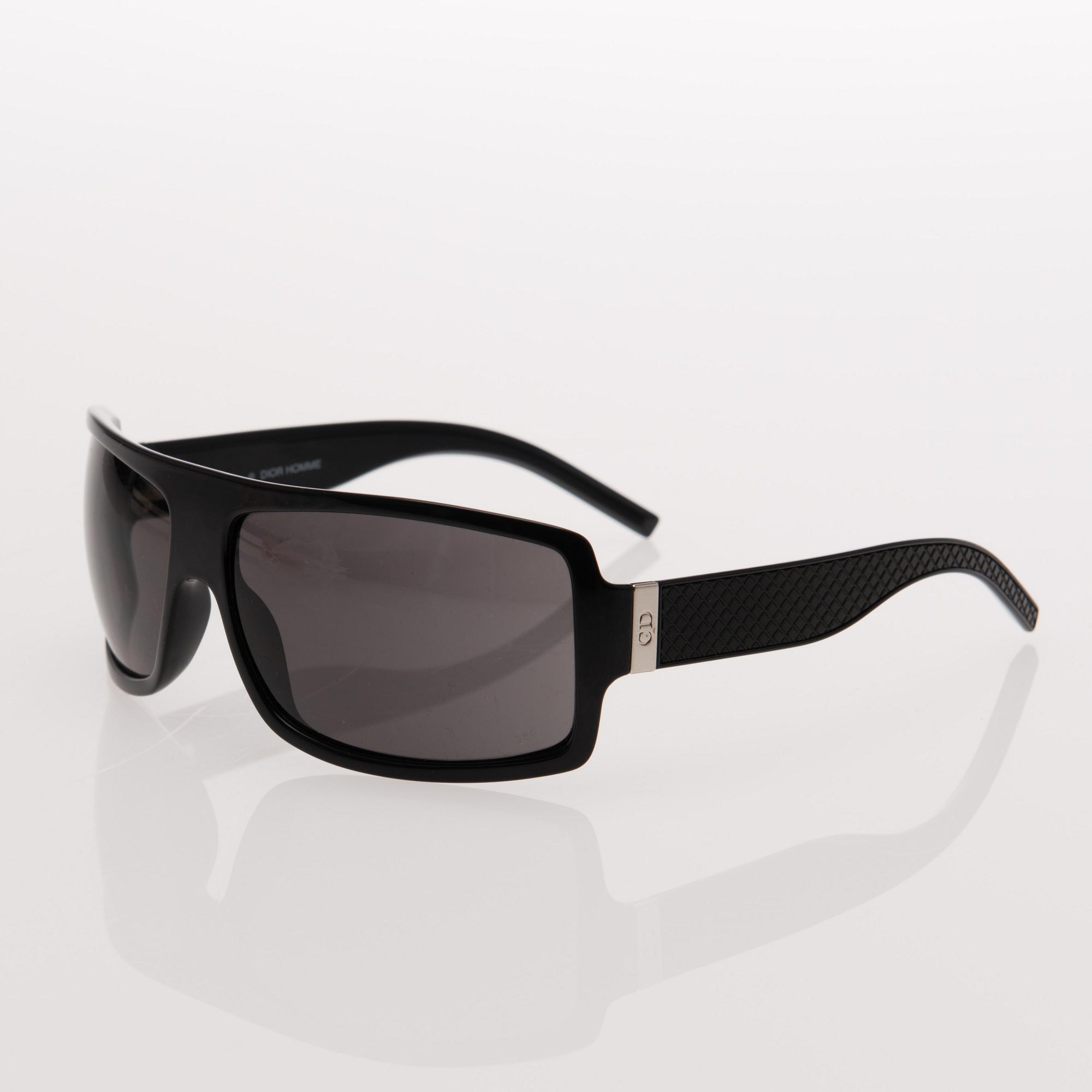 DIOR HOMME BLACK TIE SUNGLASSES.