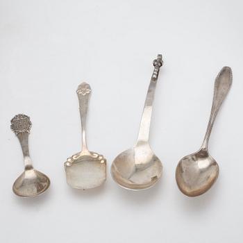 PARTI SILVER, 10 + 2, bland annat ett par dosor från 1849. Vikt ca 600 gram.