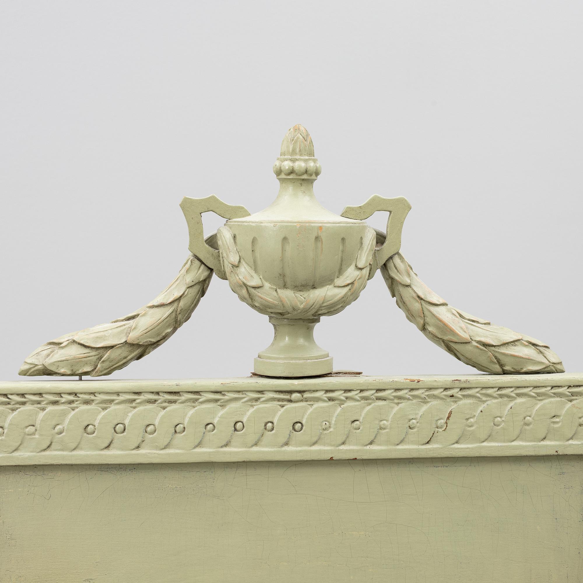 A late Gustavian bed, circa 1800.