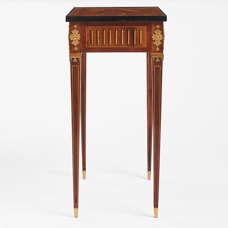 A Gustavian table by A Lundelius (master in Stockholm 1778-1823), not signed, late 18th Century.