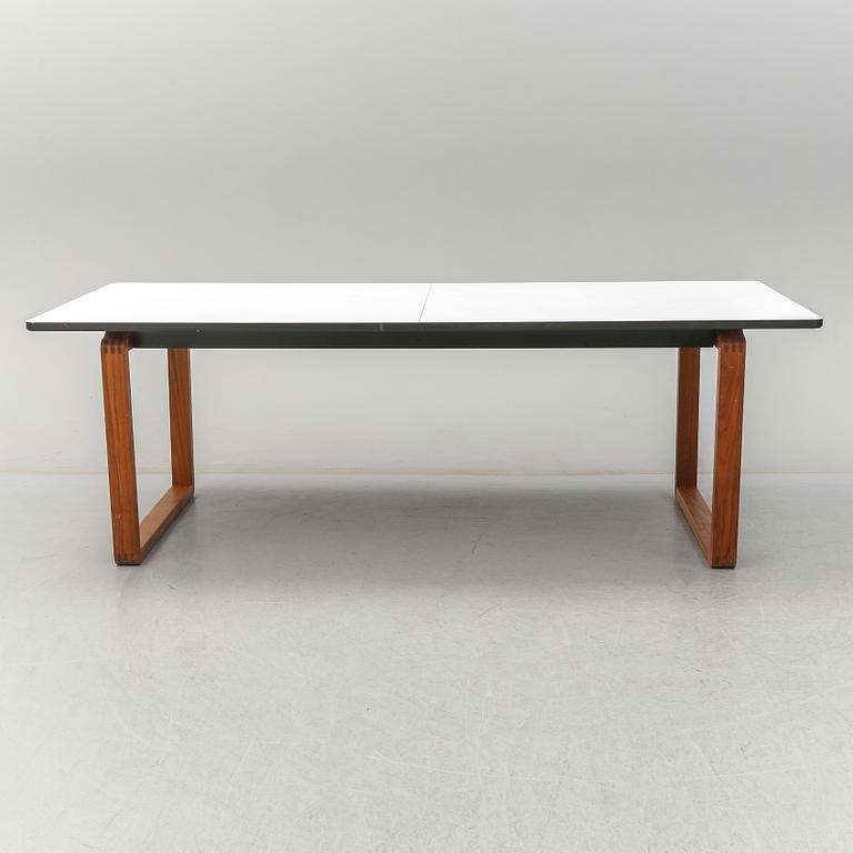 GLISMAND & RÜDIGER, matbord, "DT 20" från Bolia.