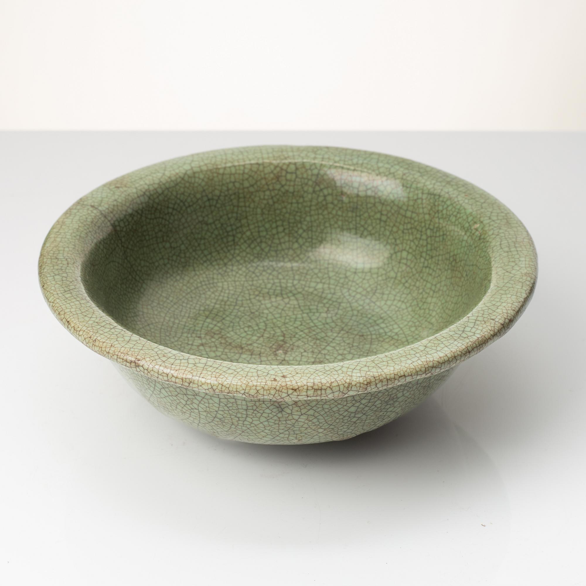 Skål, keramik, Kina, Mingdynsatin (1368-1644).