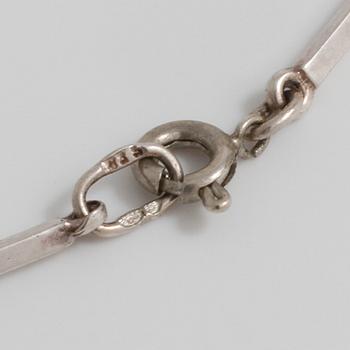 ATELJÉ STIGBERT, Stockholm, 1944, Hänge med fasettslipad bergkristall.