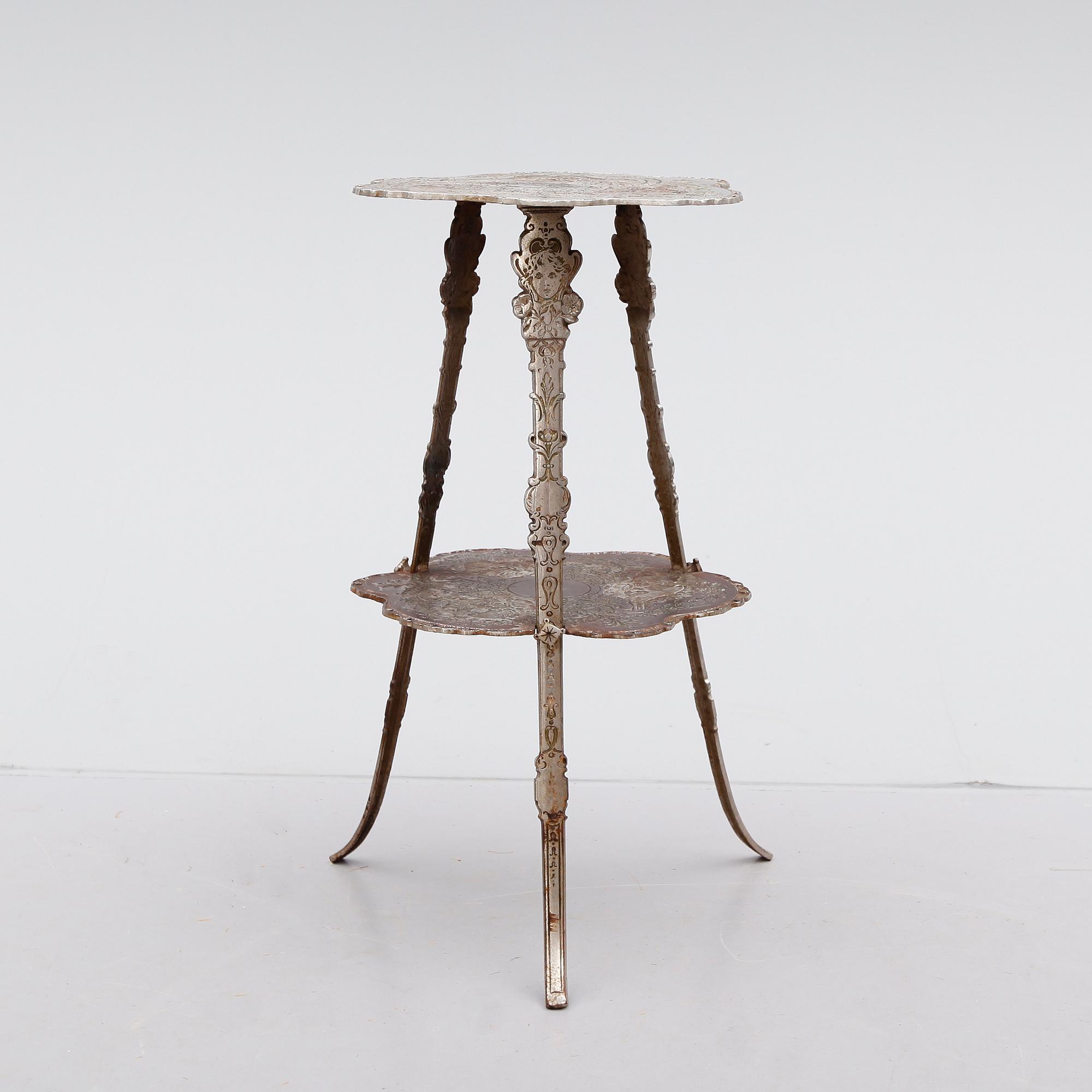 BORD, metall, sekelskiftet 1900.