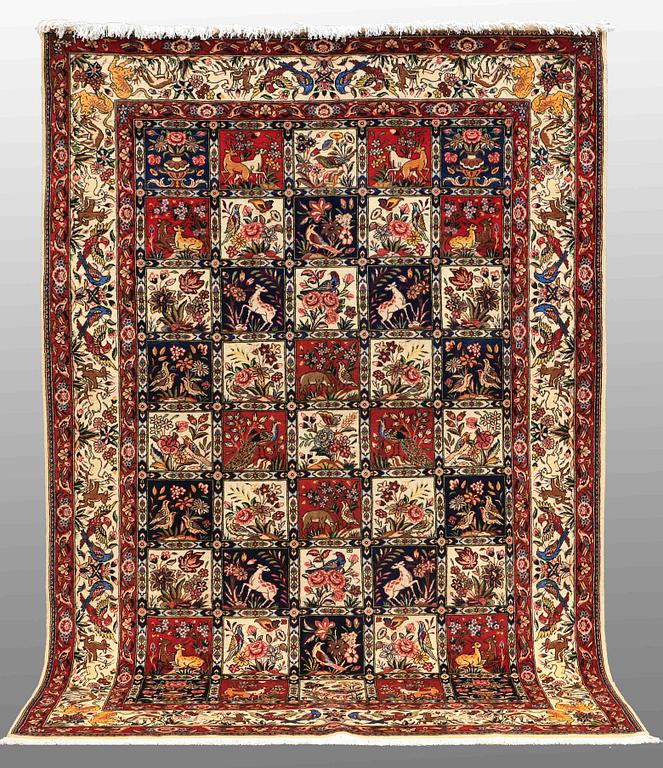A CARPET, Figural Baktiari, ca 306 x 210 cm.