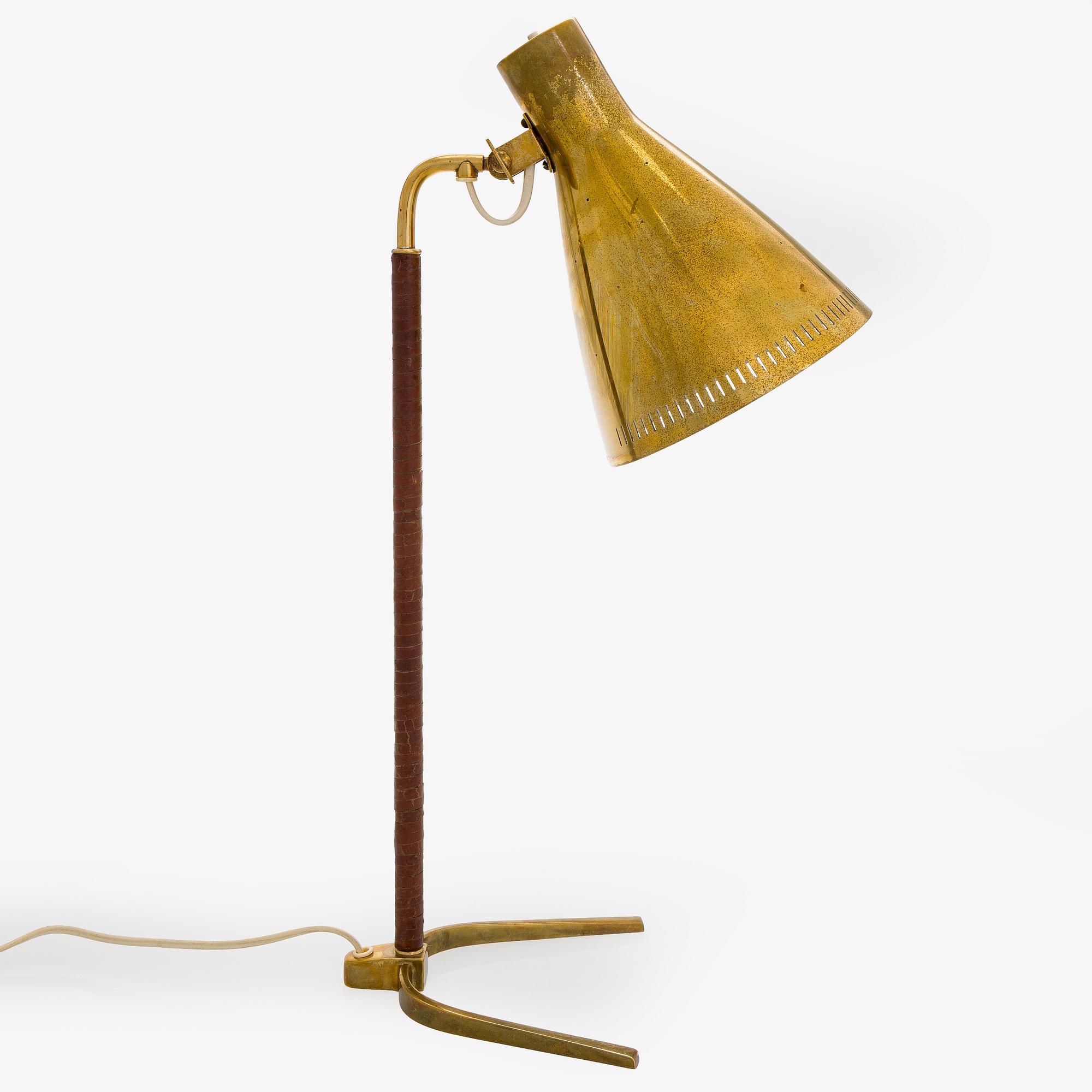 Paavo Tynell, a mid-20th century '9224' table lamp for Taito Finland.