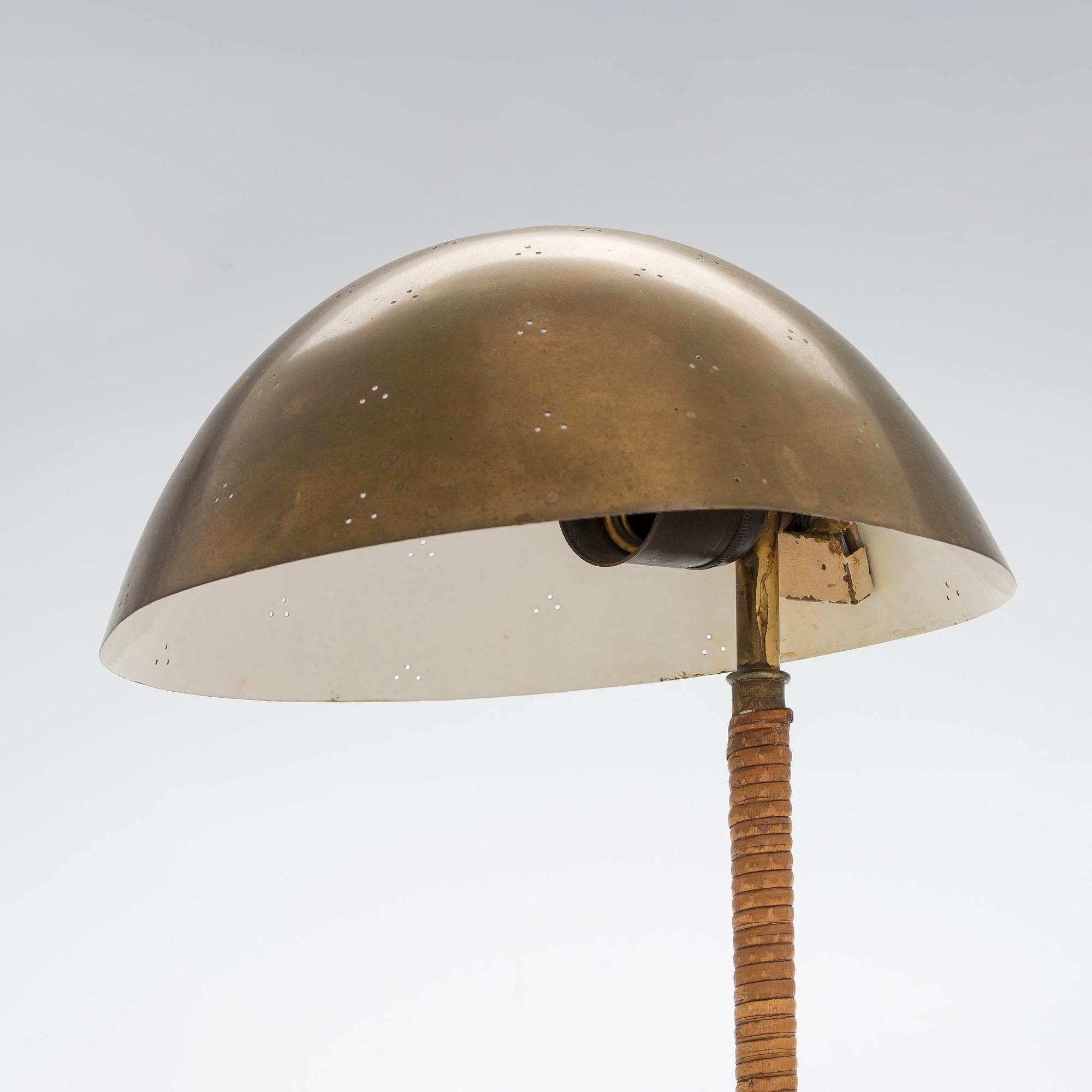 Paavo Tynell, bordslampa, modell 9209, Taito 1900-talets mitt.