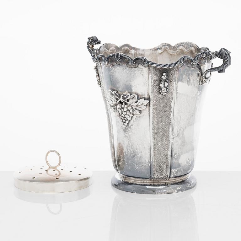 Ishink, silver, Milano, Italien 1900-talets senare hälft.