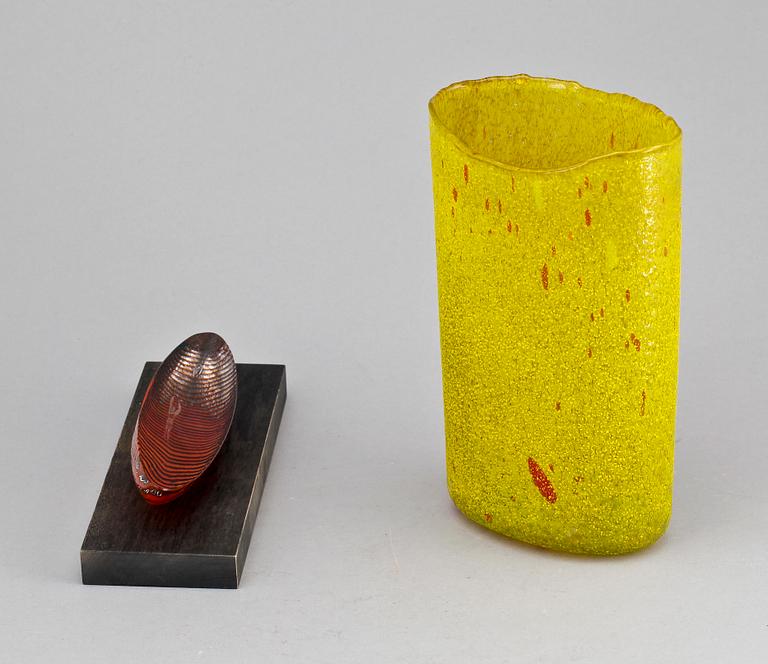 FIGUR o VAS, glas, Bertil Vallien, Kosta Boda.