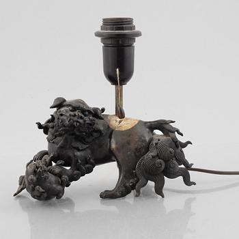 A Japanese bronze figure / table lamp, Meiji.