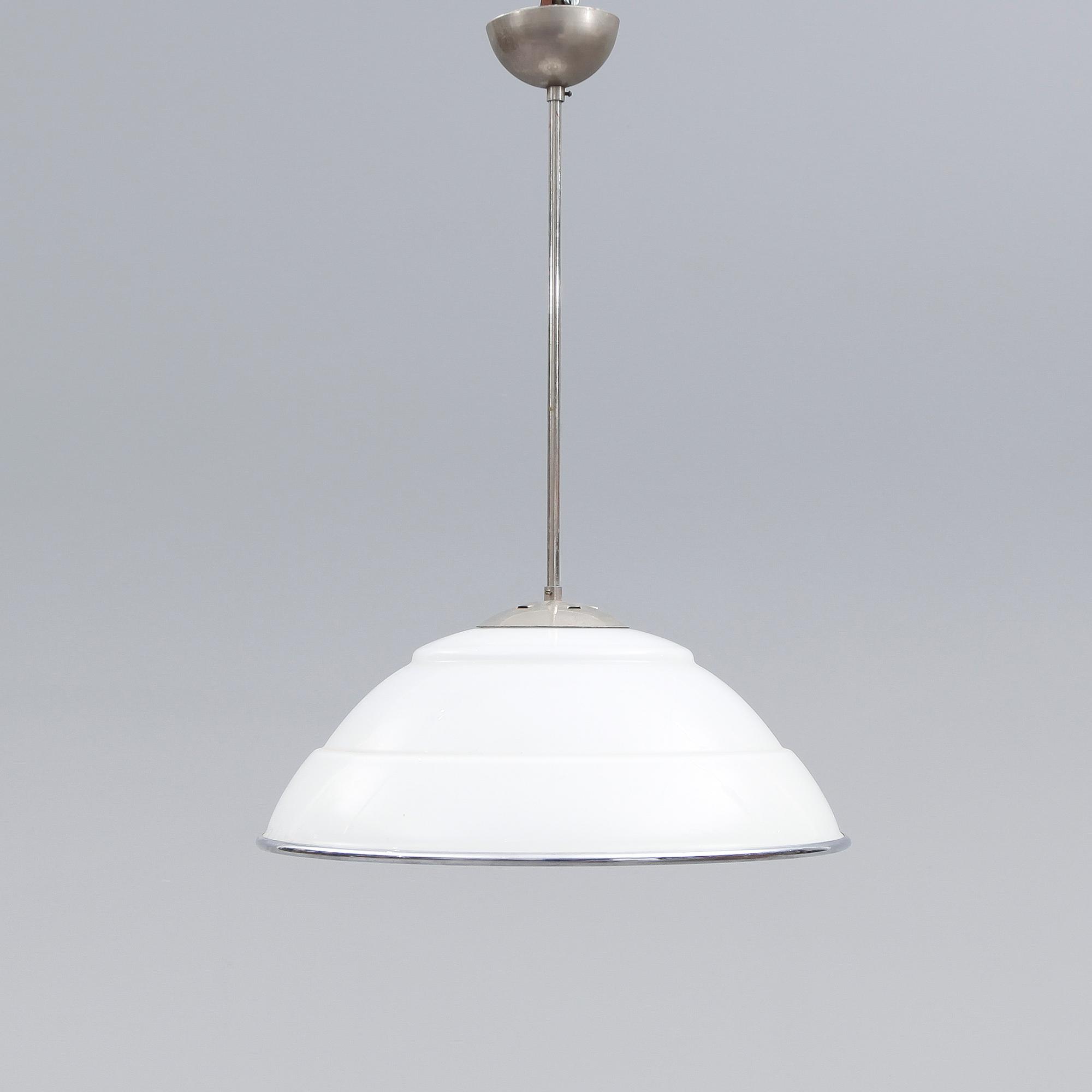 TAKLAMPA, 1900-talets mitt. Höjd ca 65 cm.