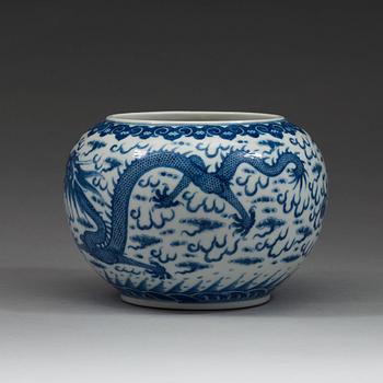 A blue and white dragon jar, Qing dynasty with Qianlong mark.