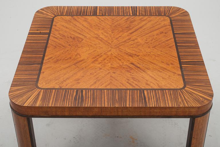 BORD, Art deco. 1900-talets första hält.