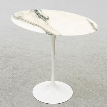 Eero Saarinen, a 'Tulip' side table, Knoll International.