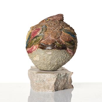 Tyra Lundgren, skulptur, chamotterat stengods, fågel, egen ateljé, Bredkvie, Gotland.