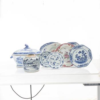 Porcelain, 9 decares, China, 18th-19th century.