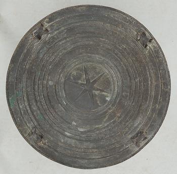 A Shan frog drum with a central star and four frogs on the tympanon, Myanmar, Laos or North Thailand, 19th Century.