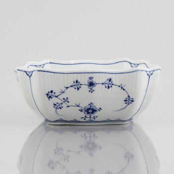 A set of three 'Blue Fluted' porcelain serving bowls and a bowl with cover, Royal Copenhagen, 1893-1900.