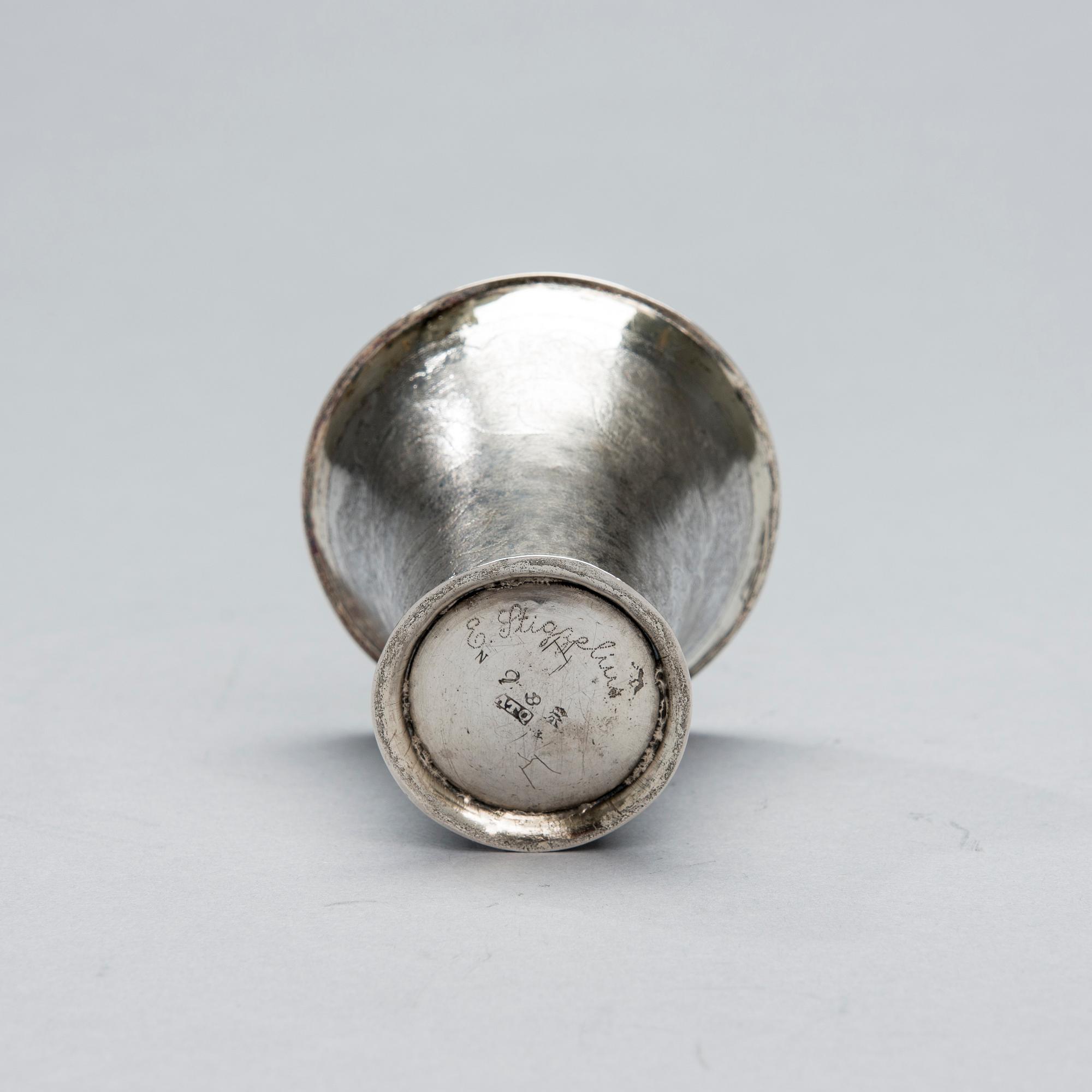BÄGARE, silver, ATQ Anders Törnqvist d.ä, Åbo ca 1790. Vikt 48,5 g.