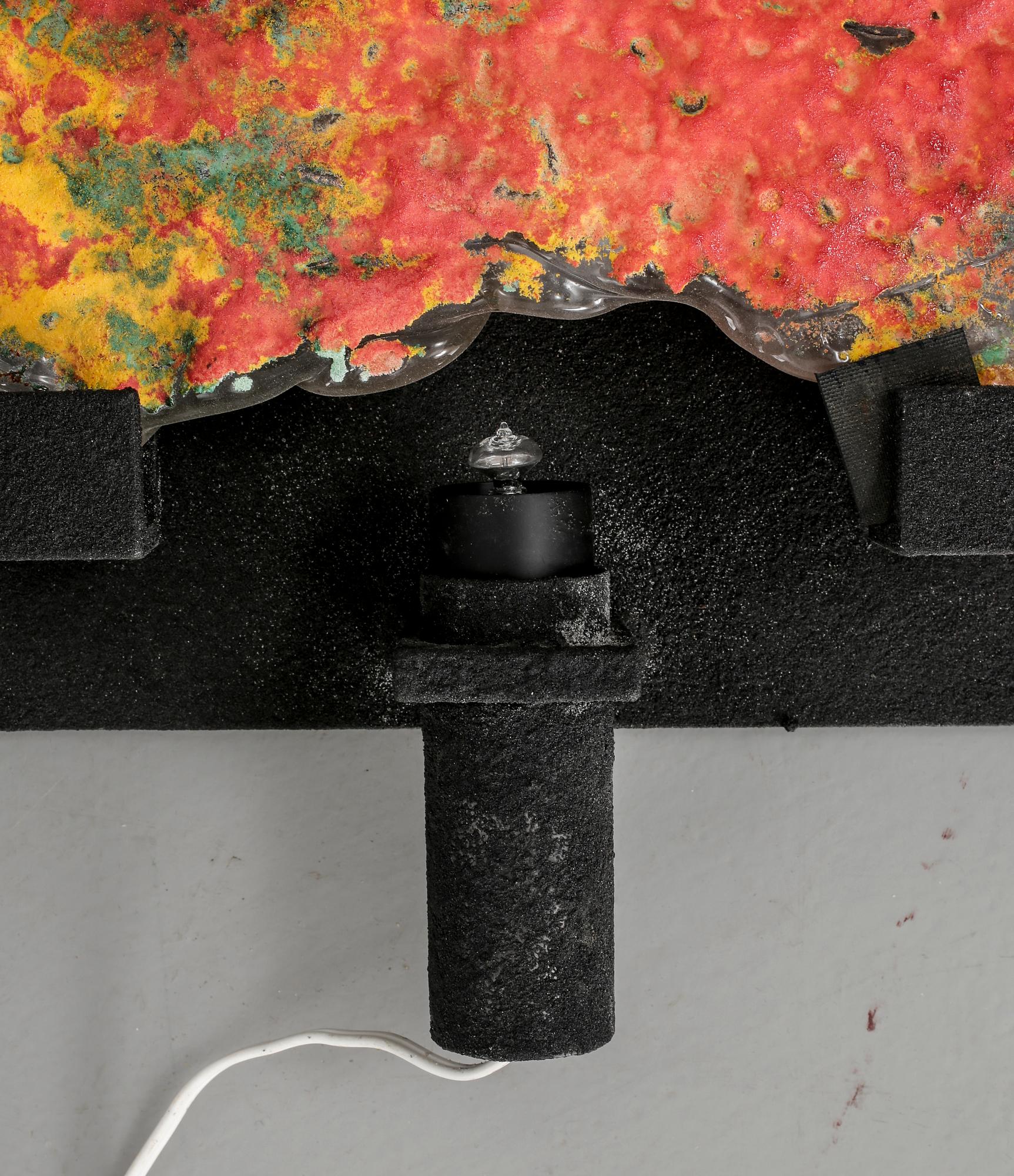 OBJEKT / VÄGGPLAKETT, glas. Signerad.