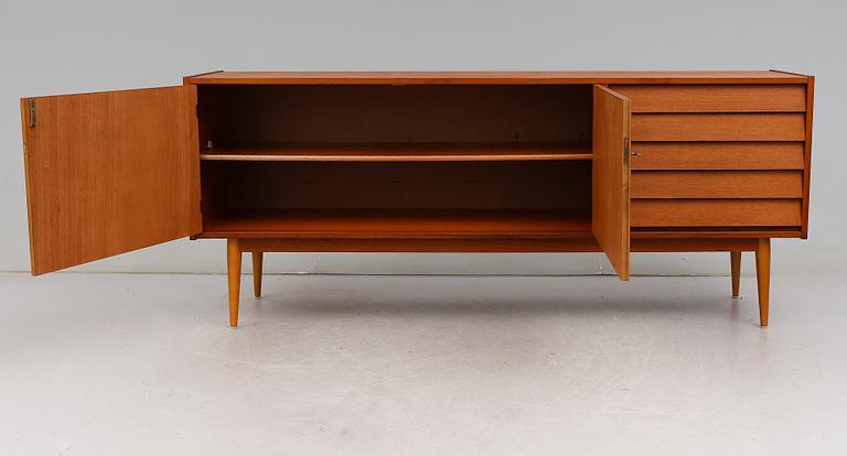 SIDEBOARD, 1900-talets andra hälft.