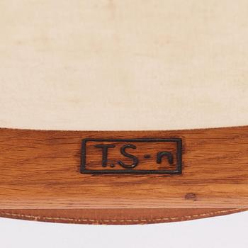 Carl-Axel Acking, a first edition "Trienna", easy chair, cabinetmaker Torsten Schollin, 1950s. Provenance Carl Axel Acking.