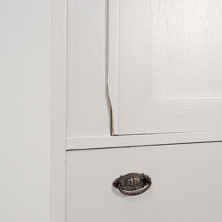 A wardrobe, early 20th Century.