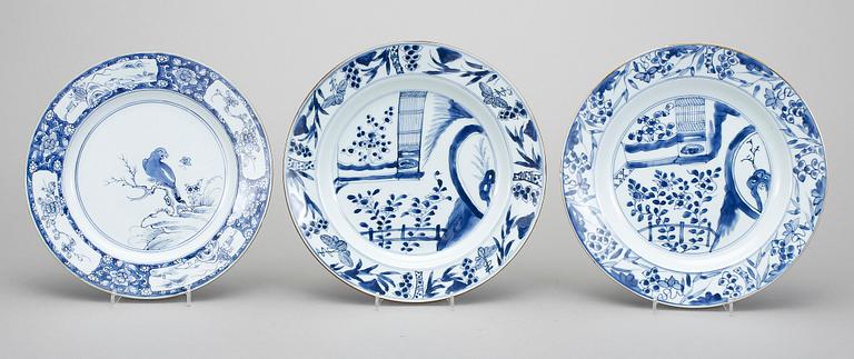 FAT, 3 st, porslin, Kina. Bl a Kangxi 1662-1722.