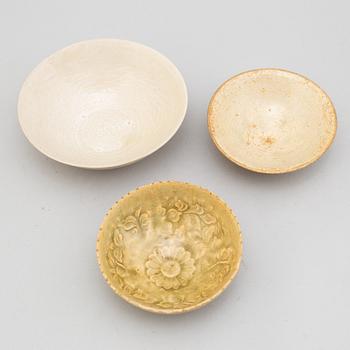 Three ceramic glazed bowls, presumably Yuan/Ming dynasty.