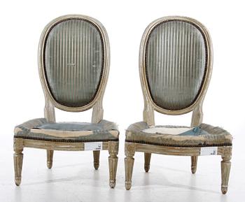 STOLAR, ett par. Gustaviansk stil.