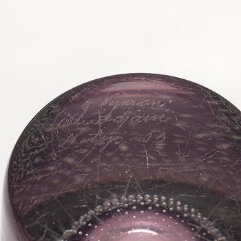 Gunnel Nyman, maljakko, malli "GN 12", signeerattu G. Nyman Nuutajärvi Notsjö -53.