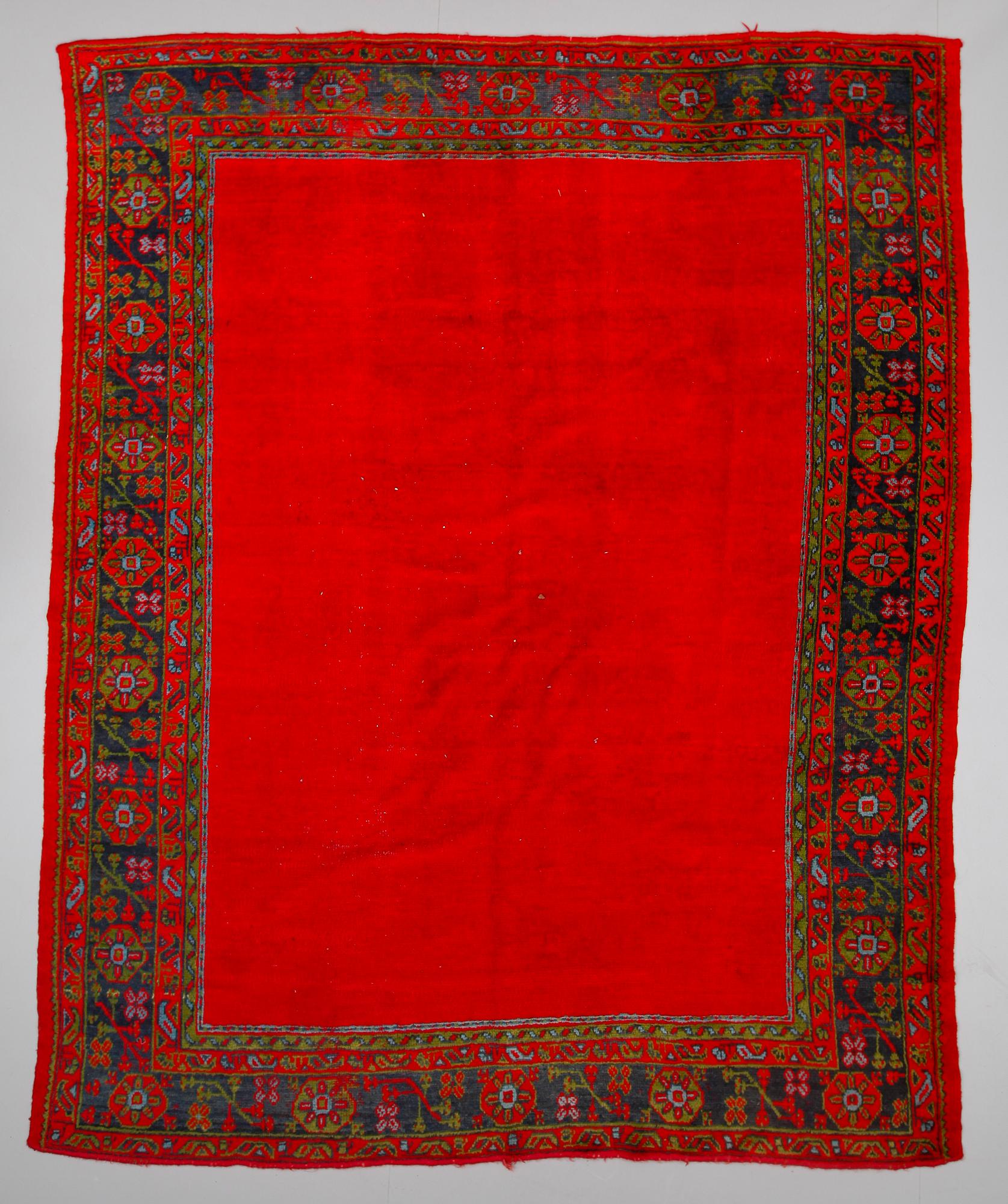 MATTA, antik/semiantik Ushak. Ca 350 x 280 cm.