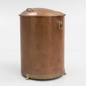 Water barrel/wood barrel, 19th Century.