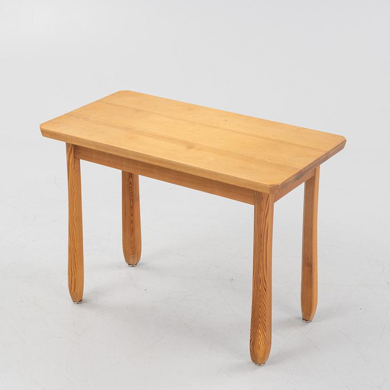 A pine table, the school of Carl Malmsten.