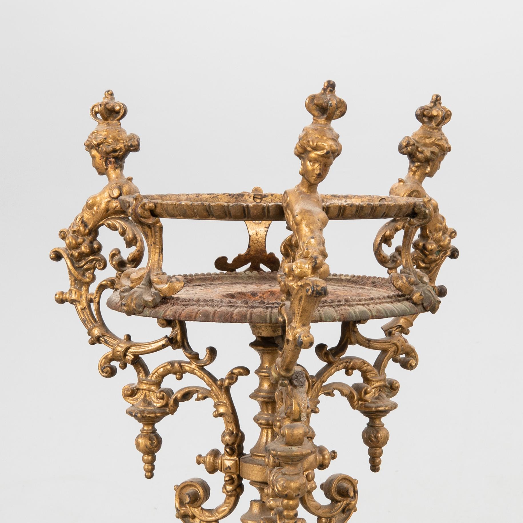 Pedestal/Flower stand Neo-Renaissance circa 1900 cast iron.