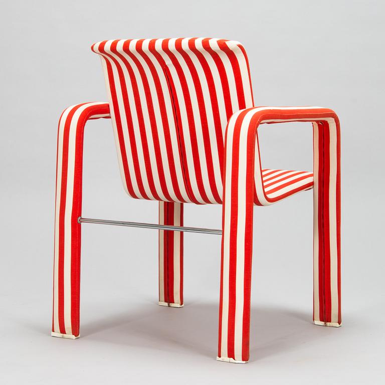 Antti Nurmesniemi, a 1980s armchair for Artek.